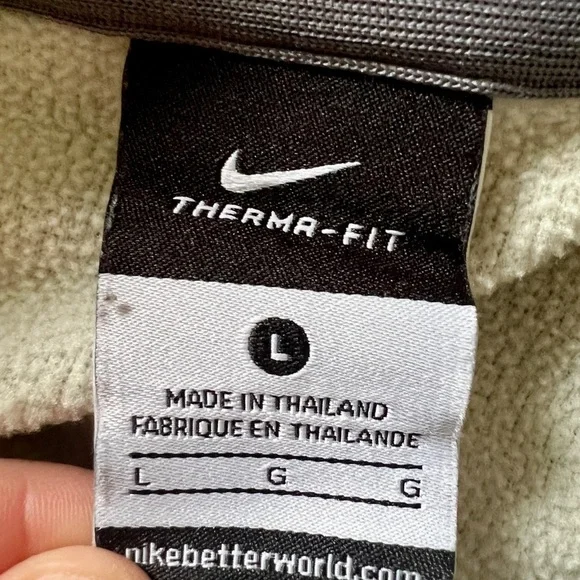 Nike Green Bay Packers Salute to Service Hooded Sweatshirt - Large - Picture 11 of 13